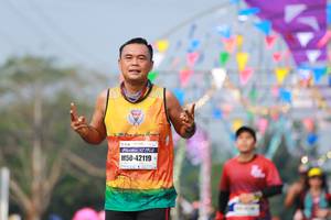 BIB: 42119
                            <button type="button" onclick="openModal(9899598)" class="btn btn-primary btn-sm float-right btn-popup" data-toggle="modal" data-target=".modal-high-quality">
                        <i class="fas fa-shopping-cart"></i> Add to Cart
                    </button>
                                            <button type="button" onclick="isThisMe(9899598, true)" class="btn btn-success btn-sm float-right btn-popup btn-isme hidden" data-toggle="tooltip" data-placement="bottom" title="นี่คือรูปของคุณใช่ไหม คลิกที่นี่เพื่อเอาเข้าอัลบั้ม">
                        <i class="fas fa-plus"></i> Add to album
                    </button>
                    <button type="button" onclick="isThisMe(9899598, false)" class="btn btn-warning btn-sm float-right btn-popup btn-isnotme hidden">
                        <i class="fas fa-ban"></i> Remove from album
                    </button>
